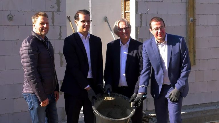 Volksbank Schermbeck verlegt Grundstein 2022