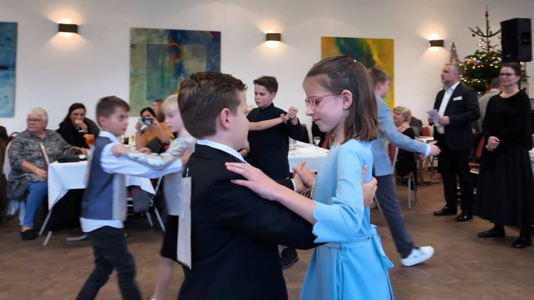 Schermbeck tanzt! Mad Hot Ballroom 2024 – Kinder begeistern beim großen Finale